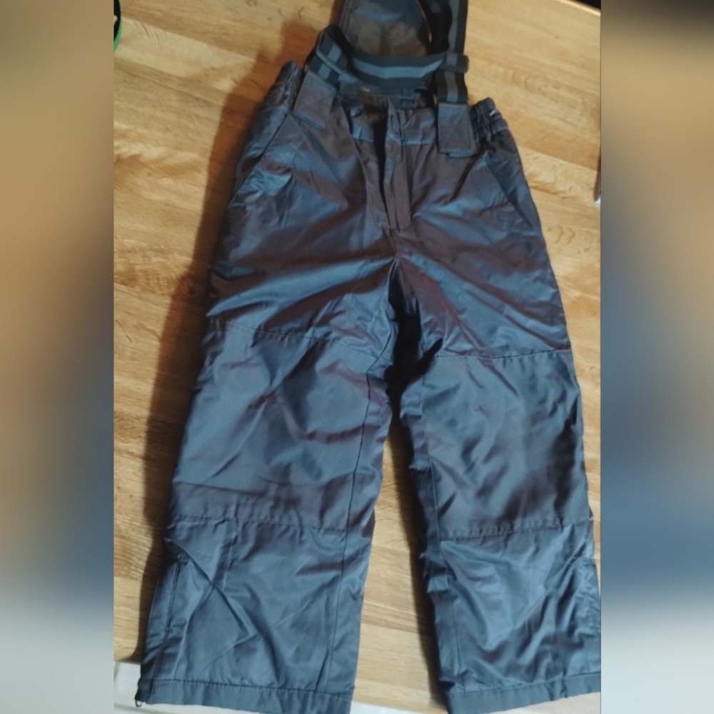TNL mode: gray snow bibs/pants children's size xs 4/5